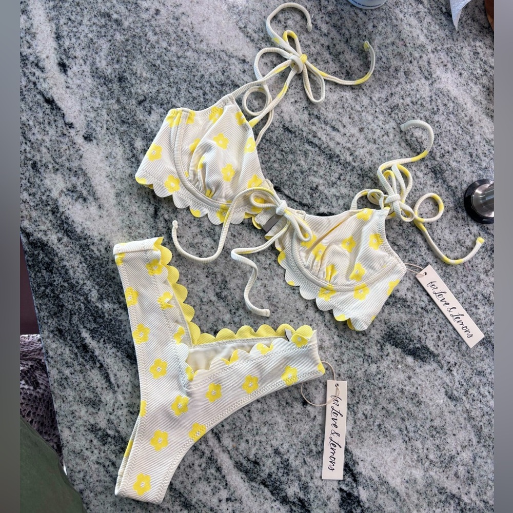 NWT For Love and Lemons x Victorias Secret Floral Dana Swim Top & Bottom - XS